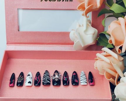 GGddsha Dark Series Pure Handmade Pressed Full Stick Medium Almond Nails Hand Painted Designs Reusable PMMA Acrylic Press On Nails With Rhinestones Fake Nailsw Box Ladies Gifts, Eclipse Sketch